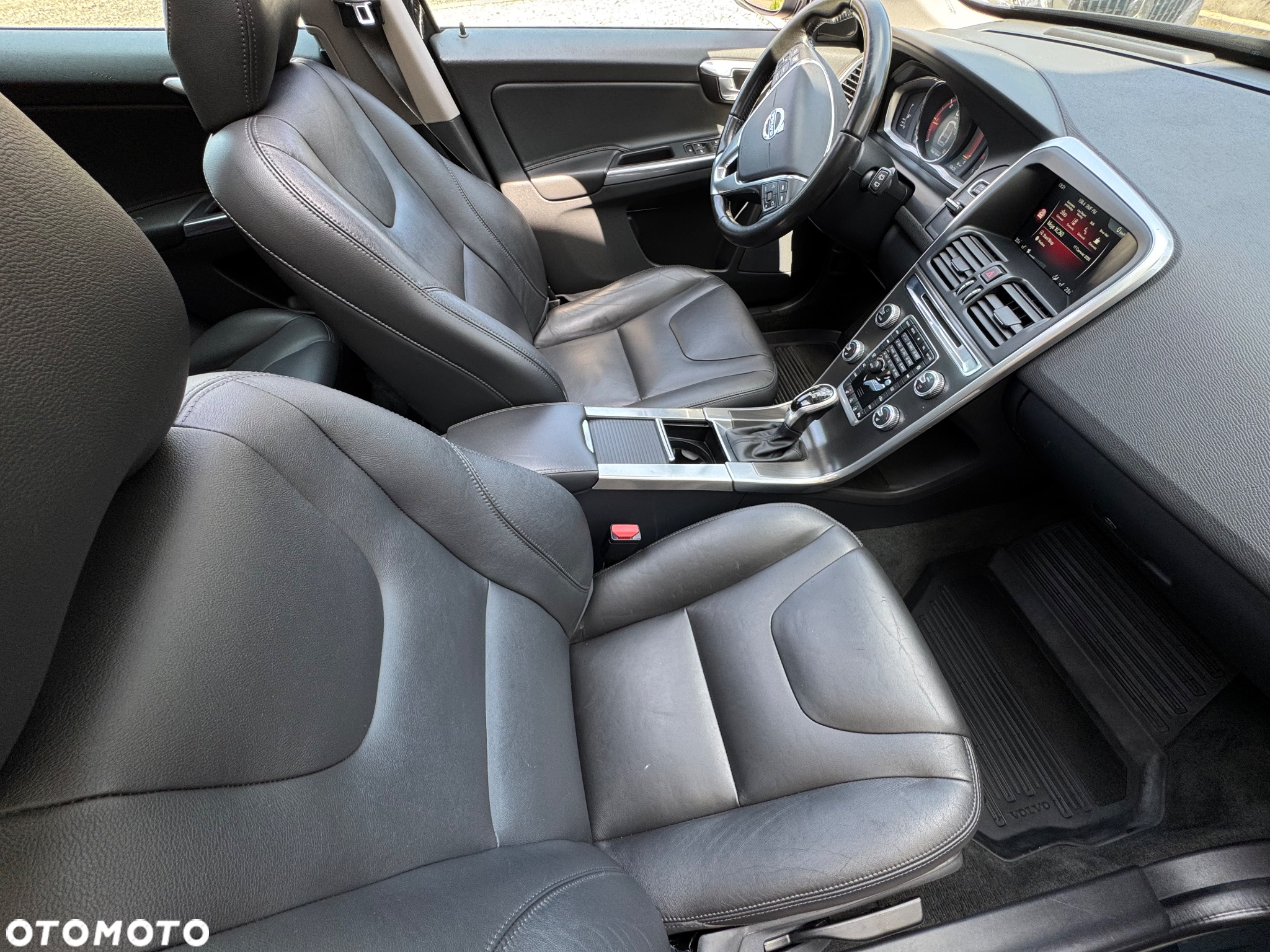 Volvo XC 60 D3 Geartronic Summum - 13