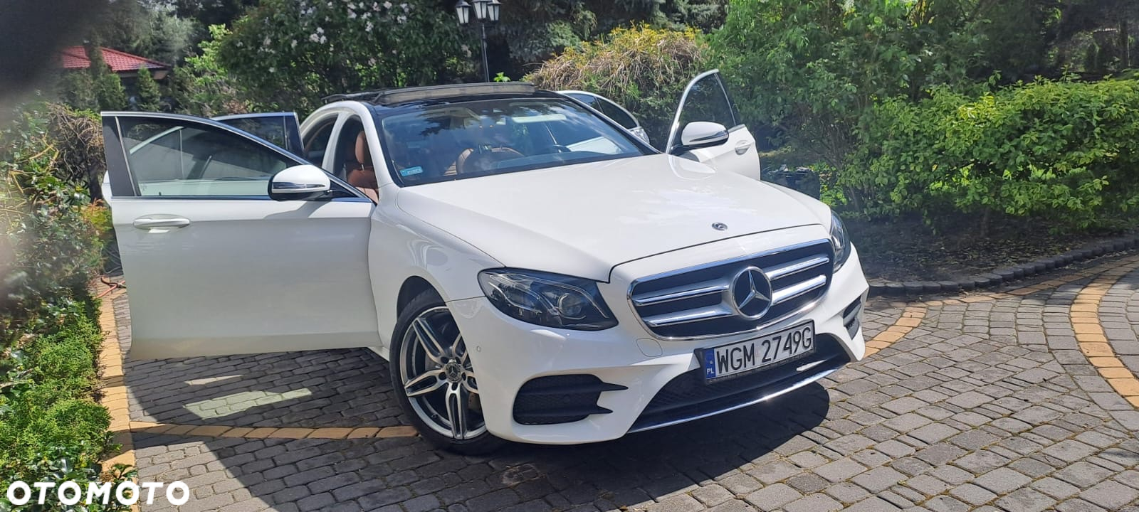 Mercedes-Benz Klasa E 220 d 4-Matic 9G-TRONIC - 36