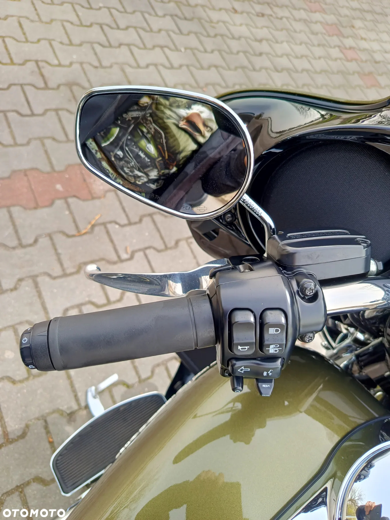 Harley-Davidson FLHS Electra Glide - 3