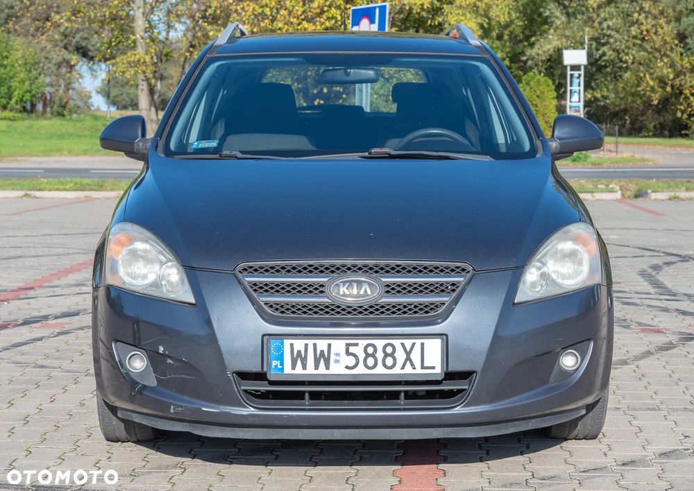 Kia Ceed - 14