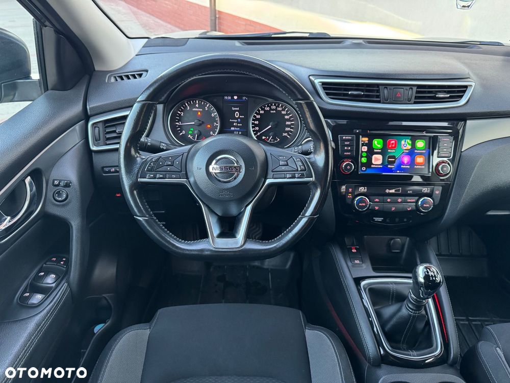 Nissan Qashqai 1.3 DIG-T N-Connecta - 24