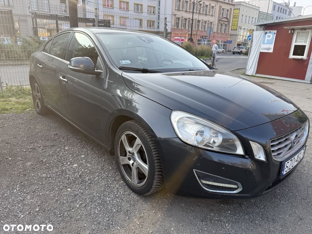 Volvo S60 - 2
