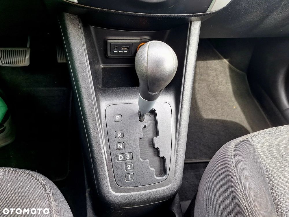 Kia Venga 1.6 M - 24