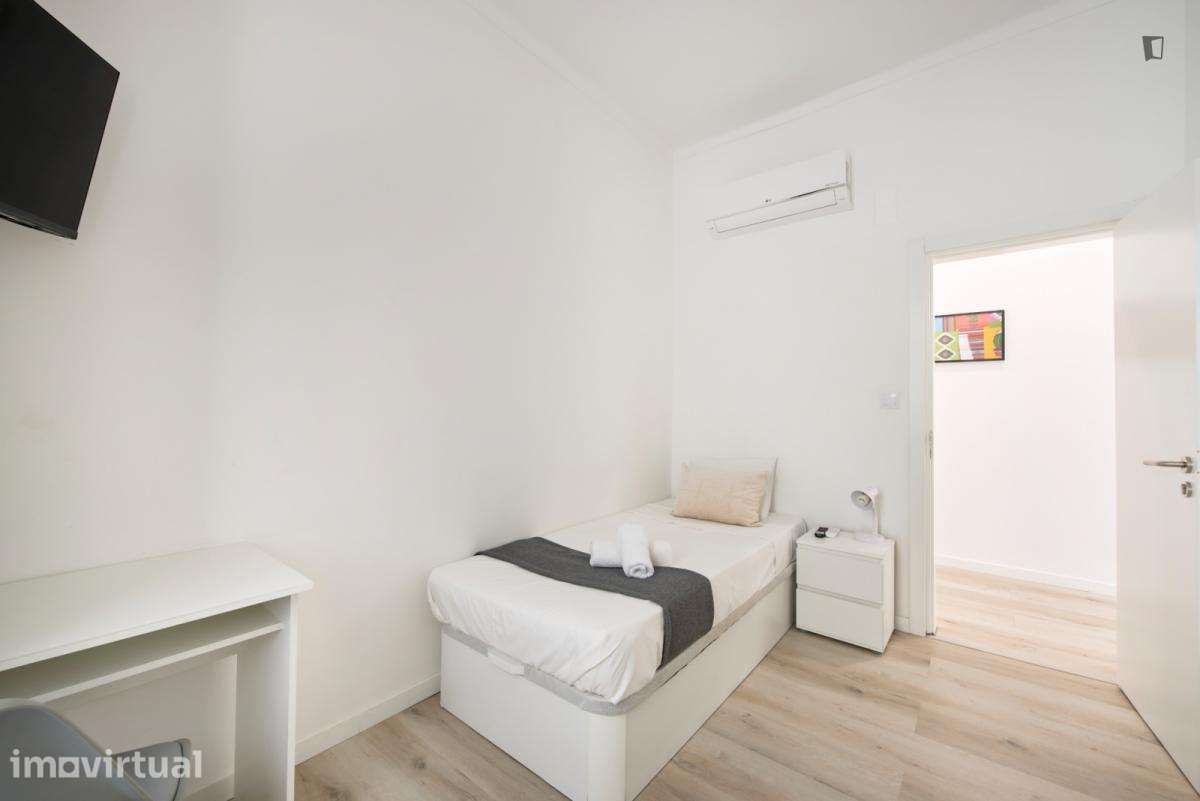 Quarto - localizado em Arroios Lisbon - Grande imagem: 4/44