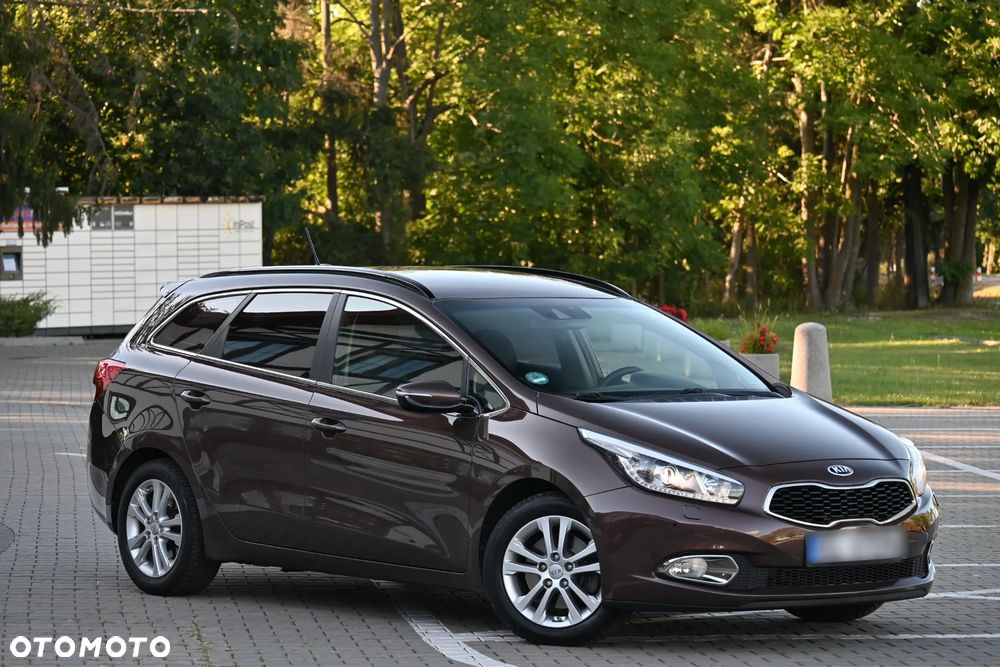 Kia Ceed 1.6 CRDi 128 Platinum Edition - 3
