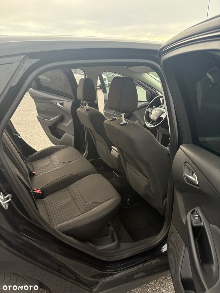 Ford Focus 1.5 EcoBlue STart-Stopp-System TITANIUM - 11