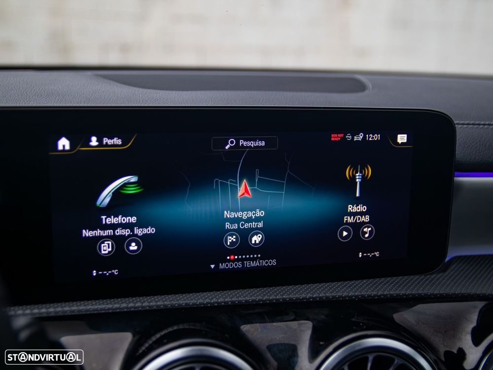 Mercedes-Benz A 250 e 8G-DCT AMG Line - 36