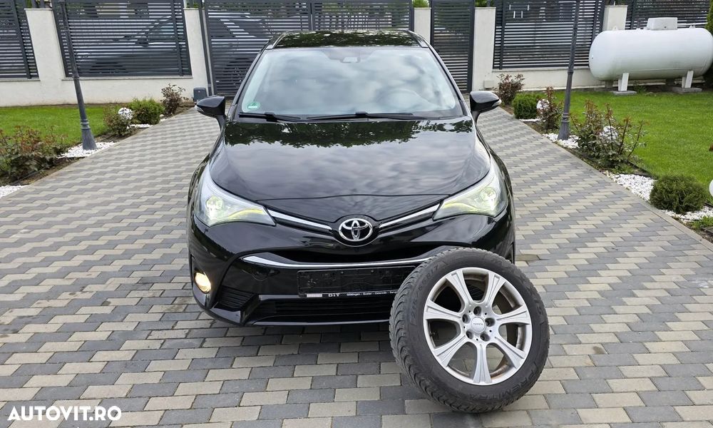 Toyota Avensis - 14
