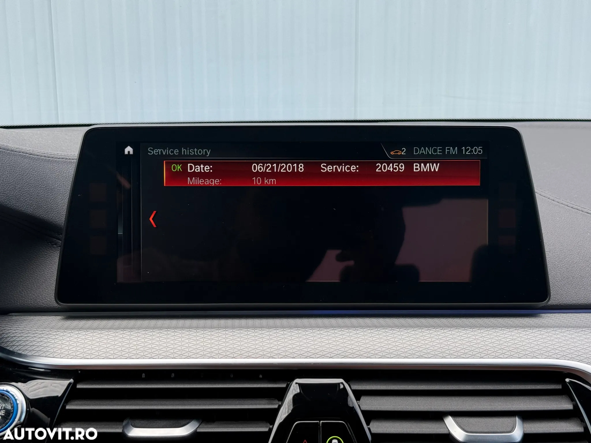 BMW Seria 5 550i xDrive - 36