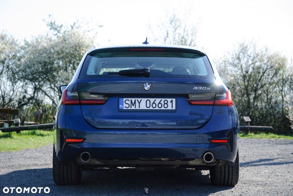 BMW Seria 3 330e - 8