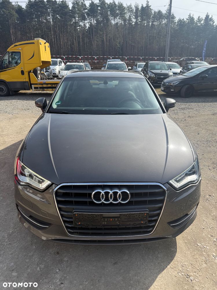 Audi A3 Sportback 1.4 TFSI Ambiente - 3