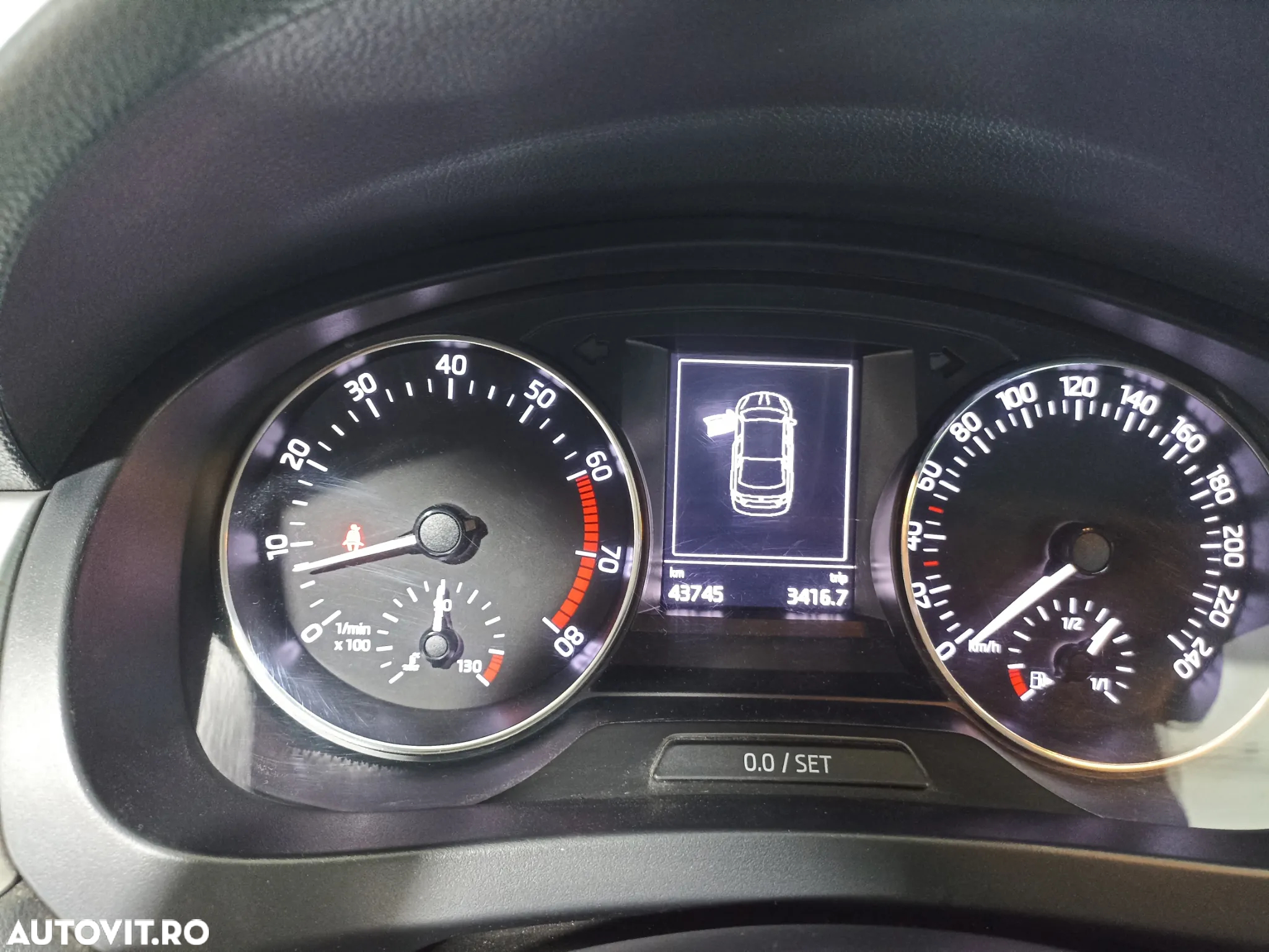 Skoda RAPID 1.2 TSI Active - 11