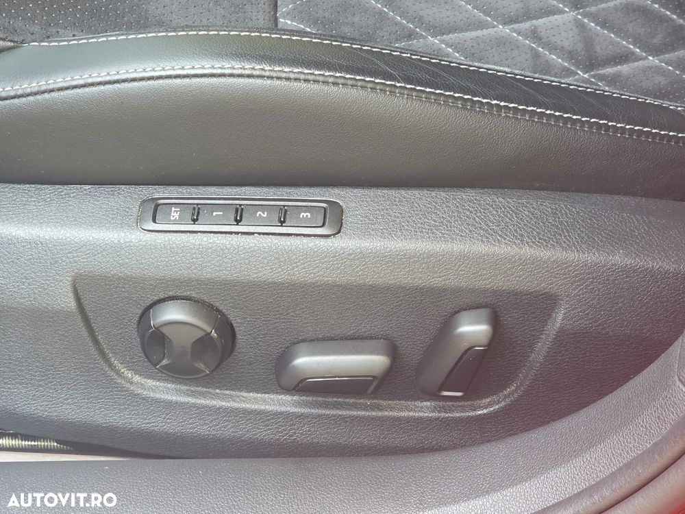 Skoda Superb 2.0 TDI DSG Sportline - 21