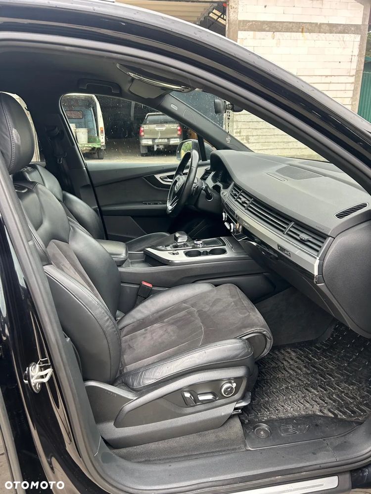 Audi Q7 - 8