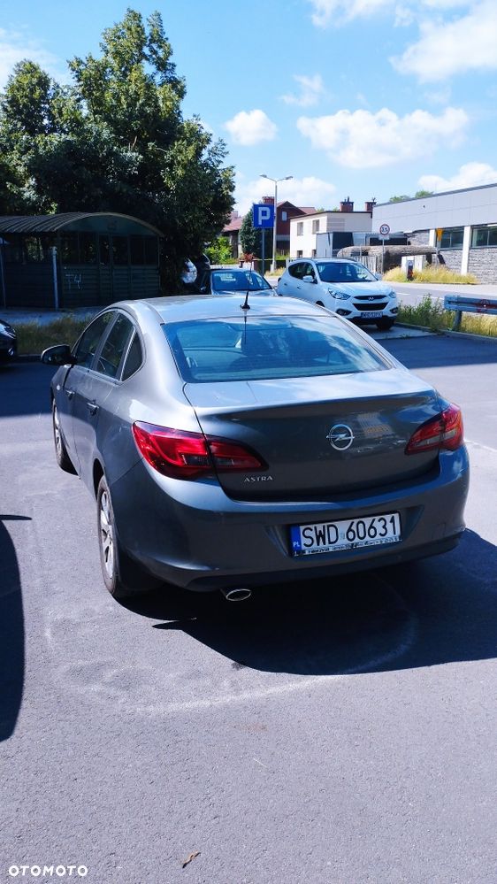 Opel Astra - 6