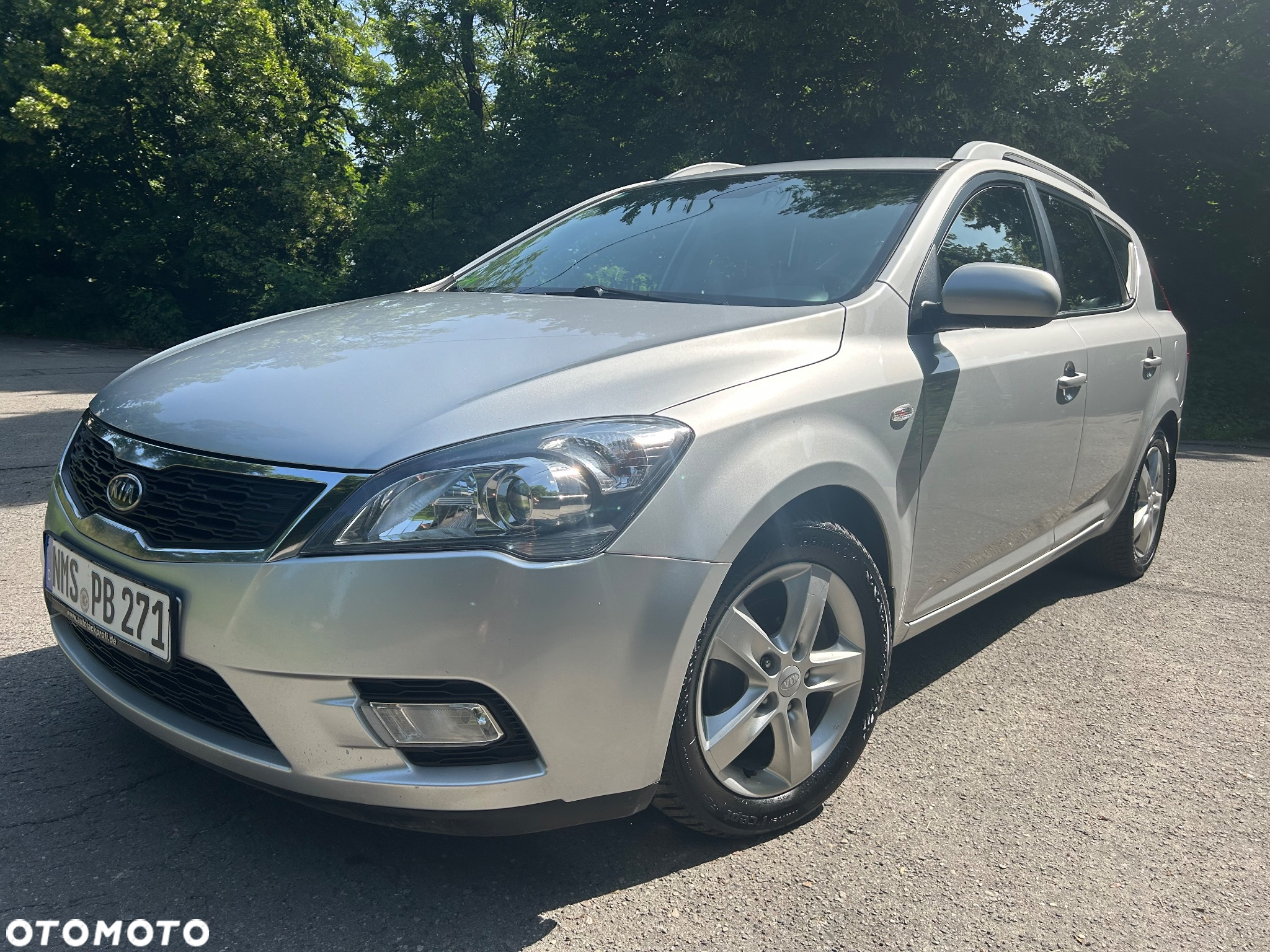 Kia Ceed 1.6 CVVT SW Dream-Team Edition - 31