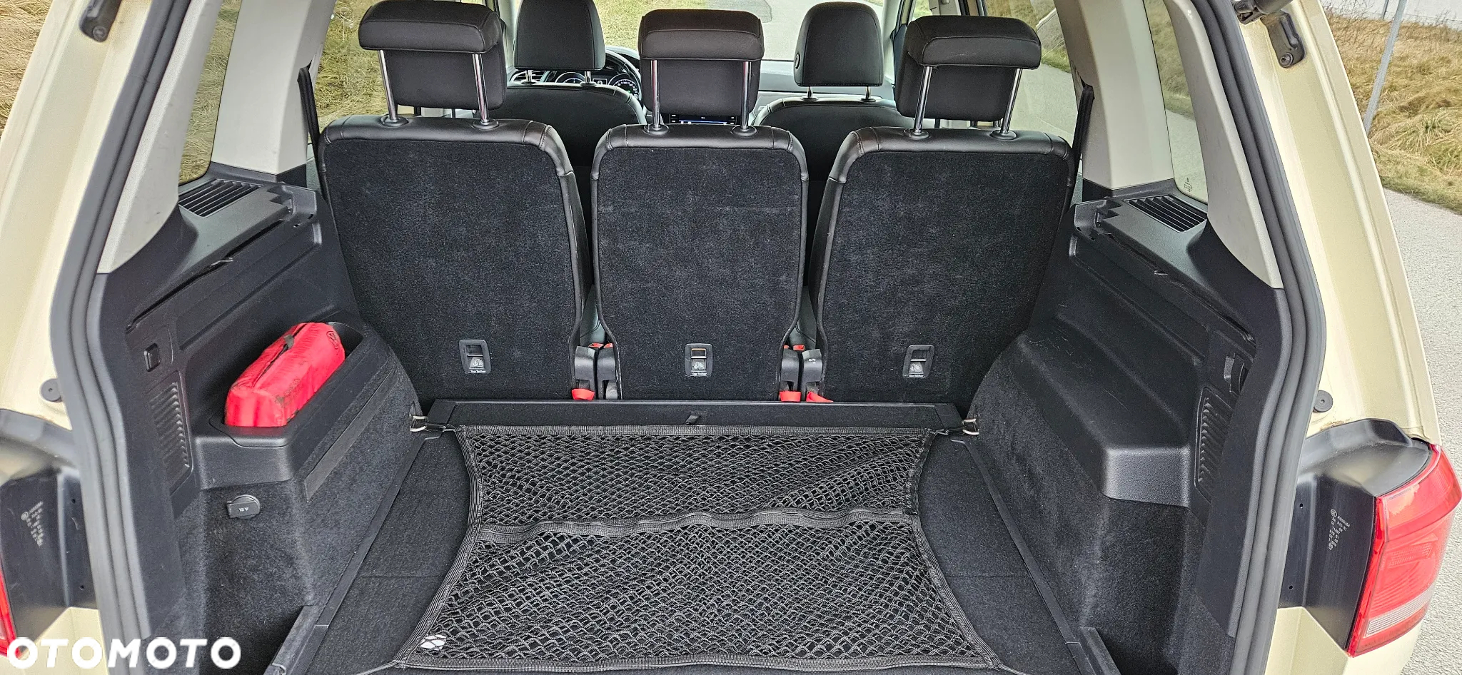 Volkswagen Touran 2.0 TDI SCR DSG UNITED - 35
