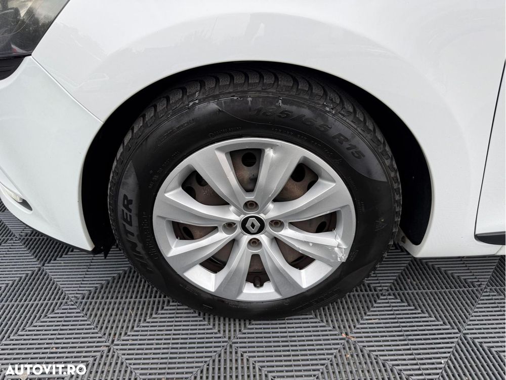 Renault Clio dCi Intens - 11