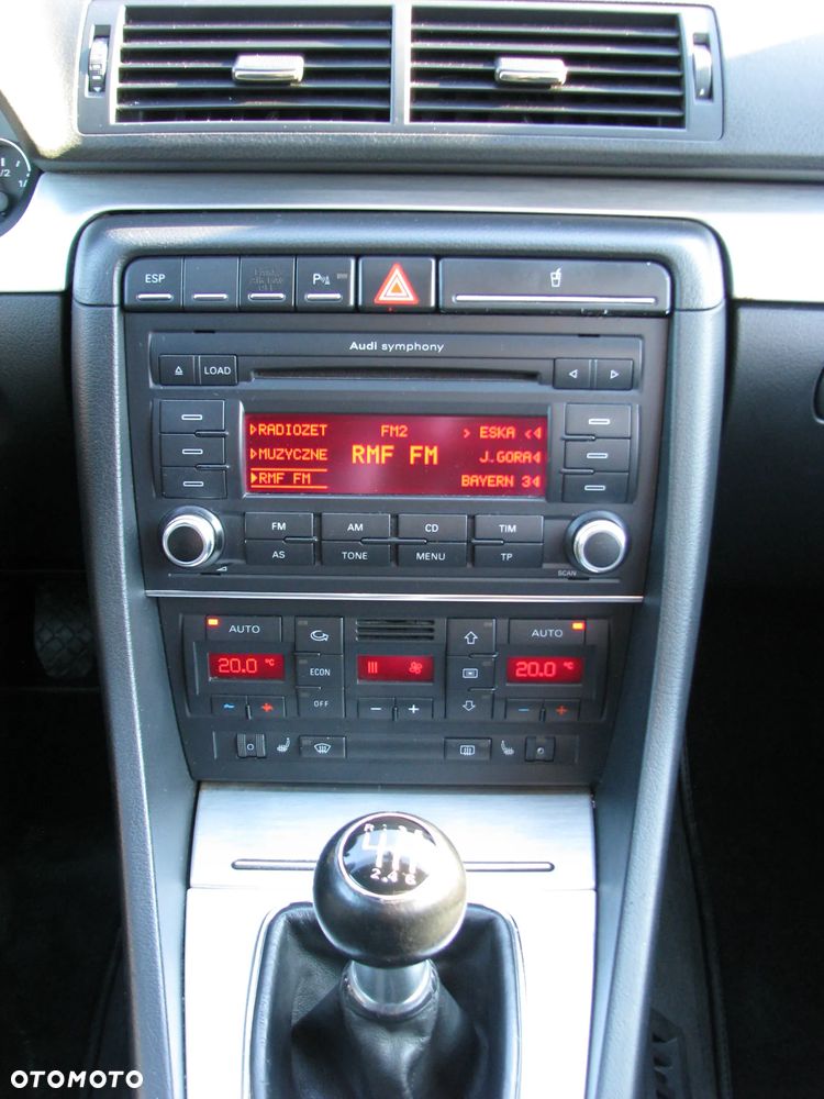 Audi A4 Avant 2.0 TDI DPF - 19