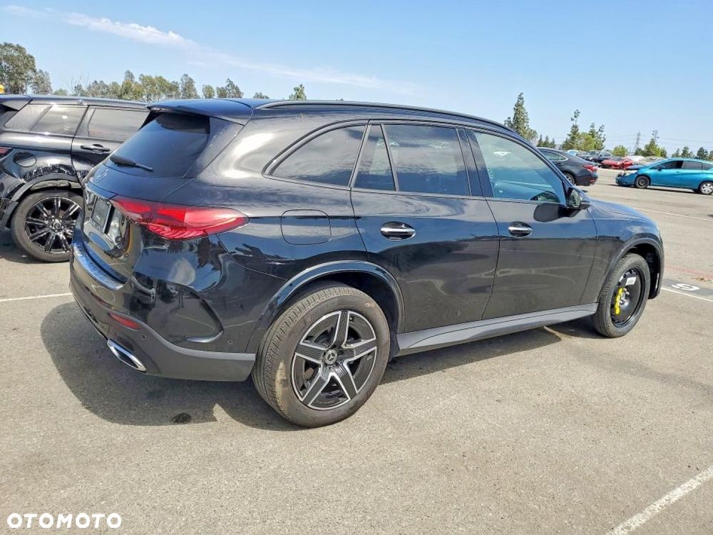 Mercedes-Benz GLC - 4