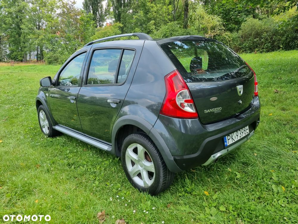 Dacia Sandero Stepway 1.5 dCi - 10