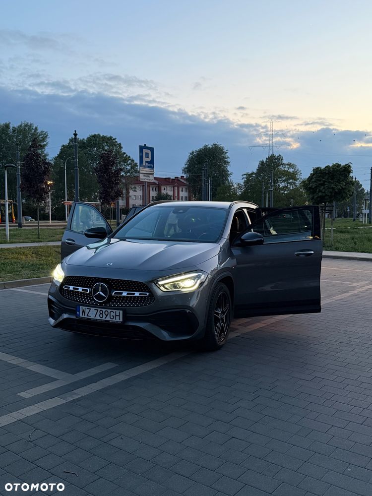 Mercedes-Benz GLA 200 4-Matic Progressive - 1