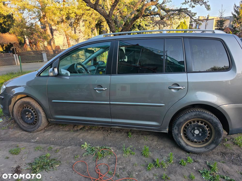 Volkswagen Touran 1.9 TDI Highline - 4