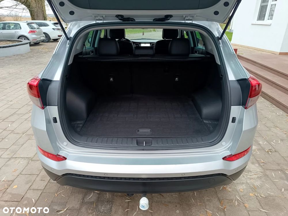 Hyundai Tucson 1.7 CRDI BlueDrive GO 2WD - 37