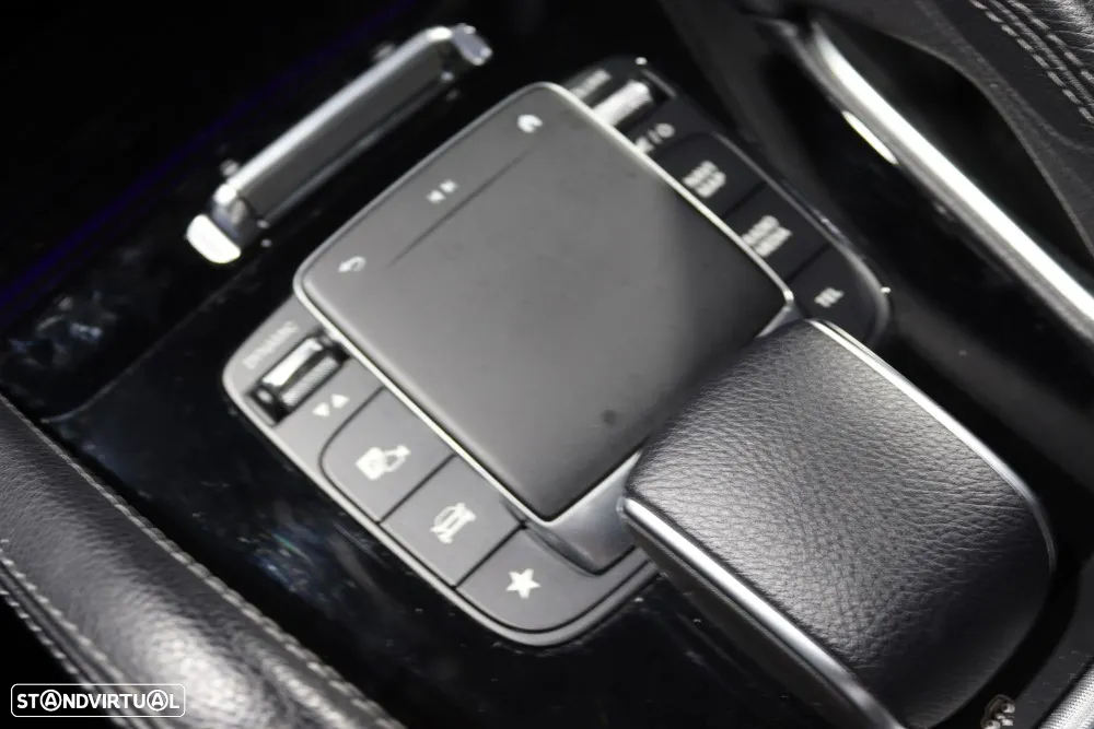 Mercedes-Benz GLE 300 d 4Matic - 33