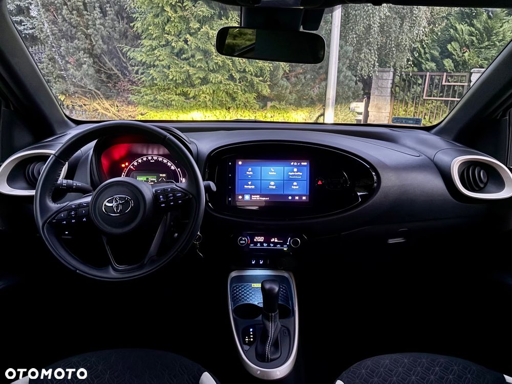 Toyota Aygo X 1.0 VVT-i X-play X-shift - 4