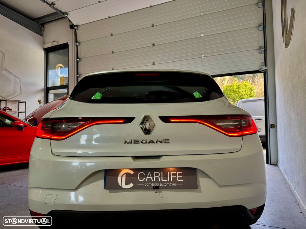 Renault Mégane ENERGY TCe 100 INTENS - 18