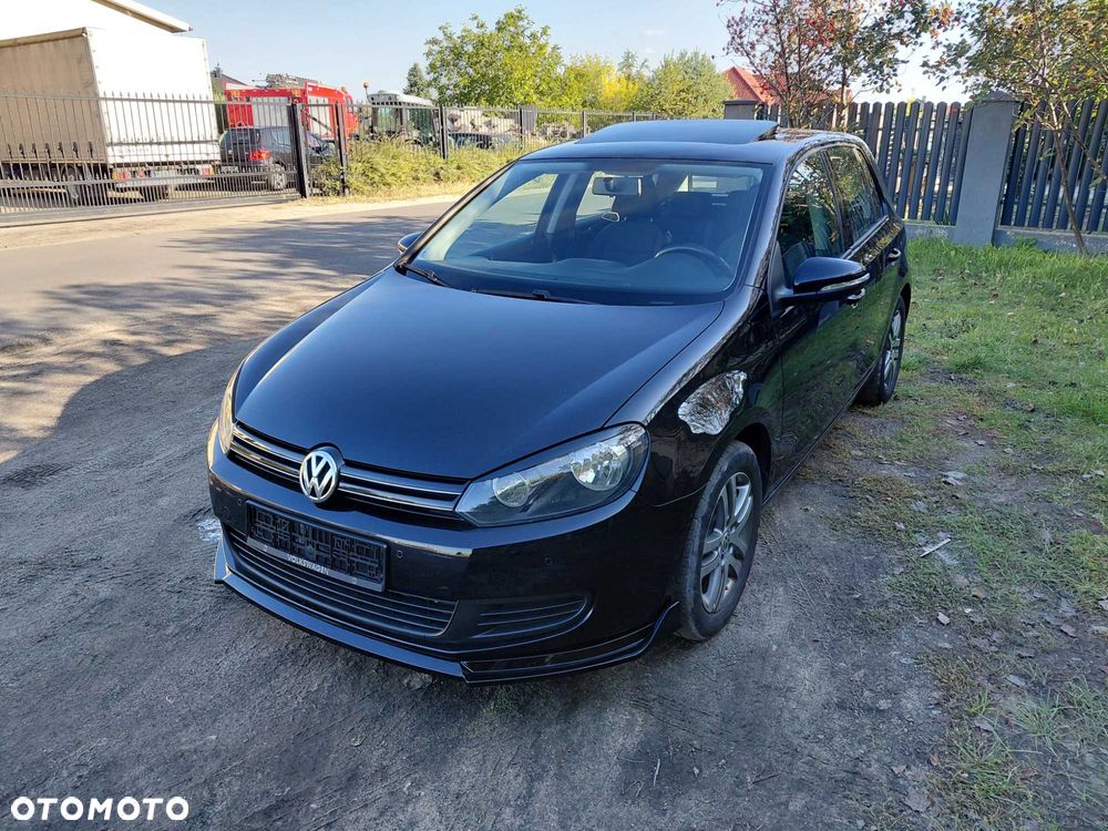 Volkswagen Golf - 2