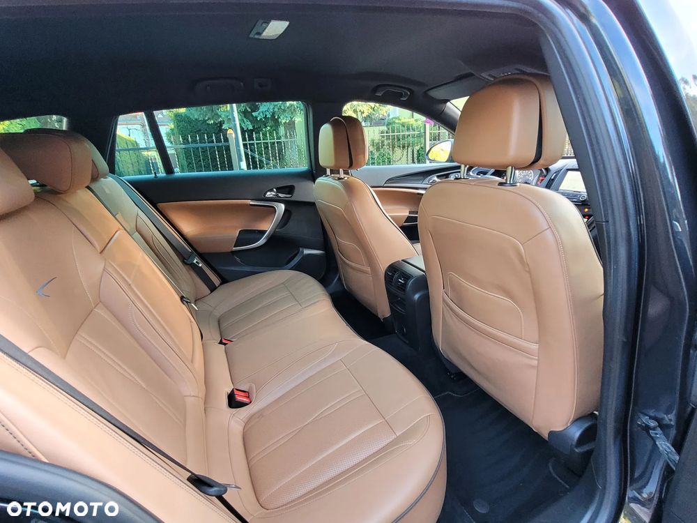 Opel Insignia Sports Tourer 2.0 Diesel Exclusive - 25