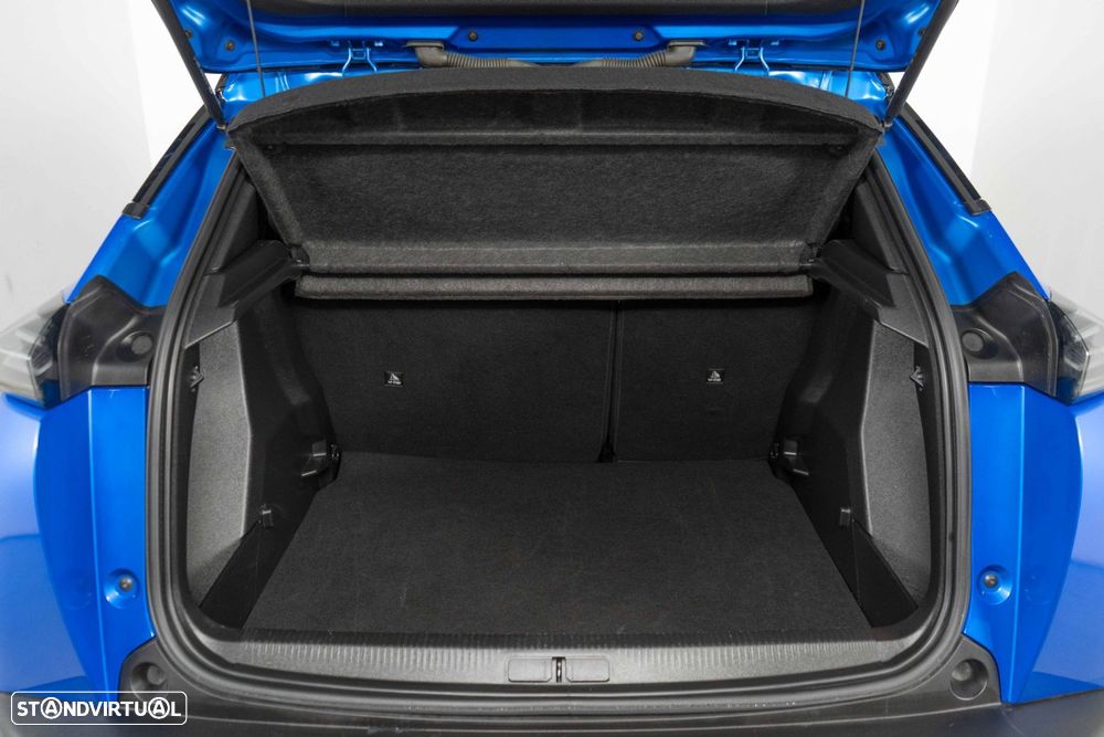 Peugeot 2008 1.2 PureTech GT EAT8 - 14