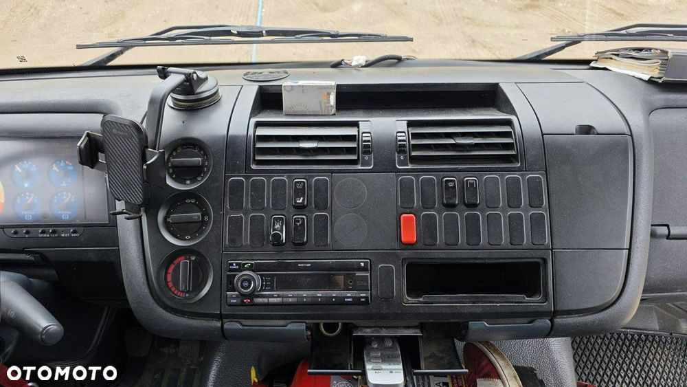 Mercedes-Benz atego - 9