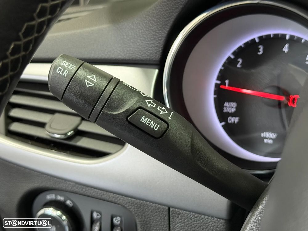 Opel Astra Sports Tourer 1.5 D Design & Tech S/S - 22