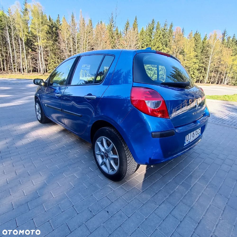 Renault Clio 1.6 16V Extreme - 5