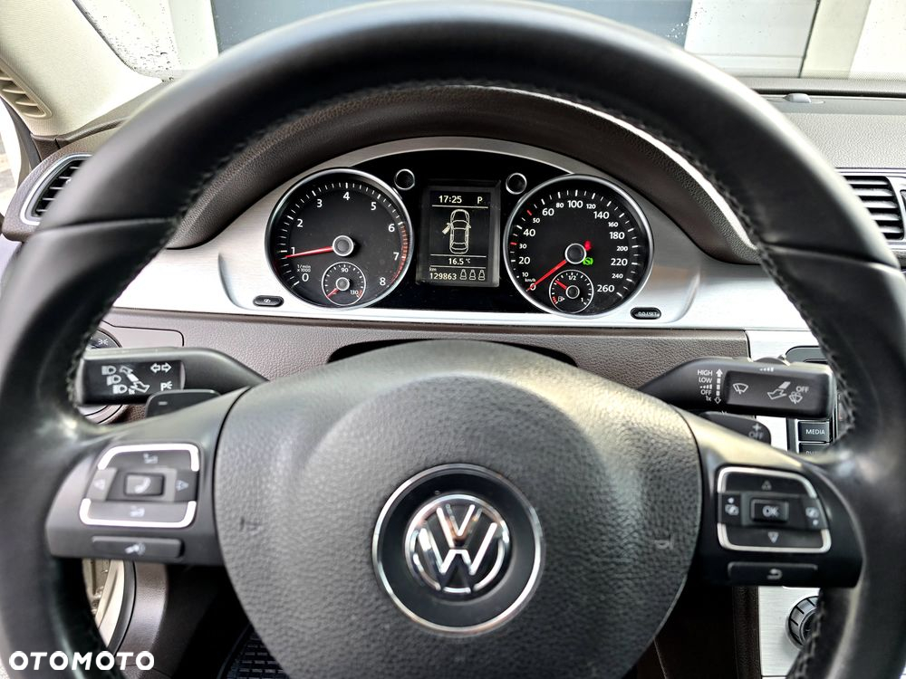 Volkswagen Passat 1.8 TSI Highline DSG - 13
