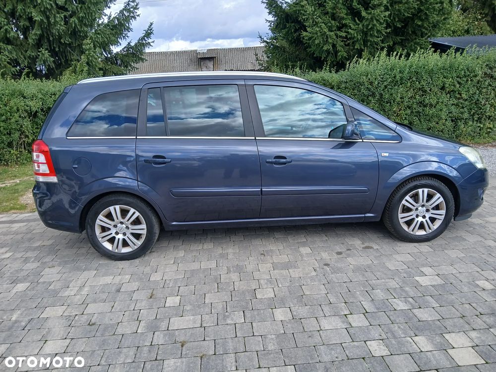 Opel Zafira 1.8 Edition Plus - 10