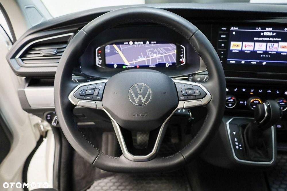 Volkswagen Multivan - 21