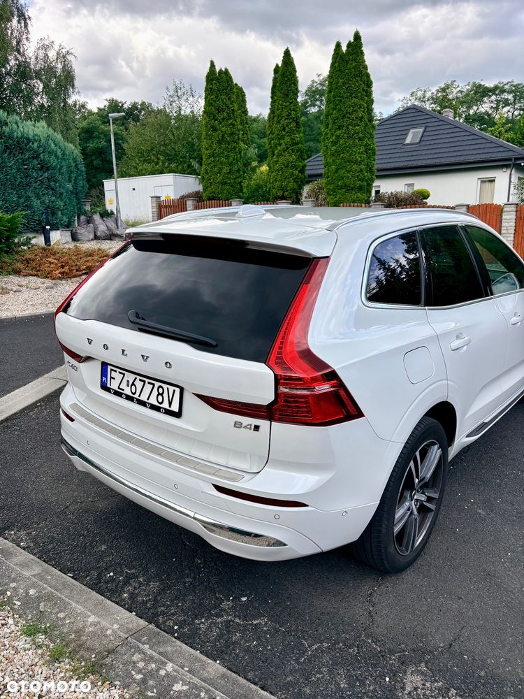 Volvo XC 60 B4 D AWD Plus Bright - 4