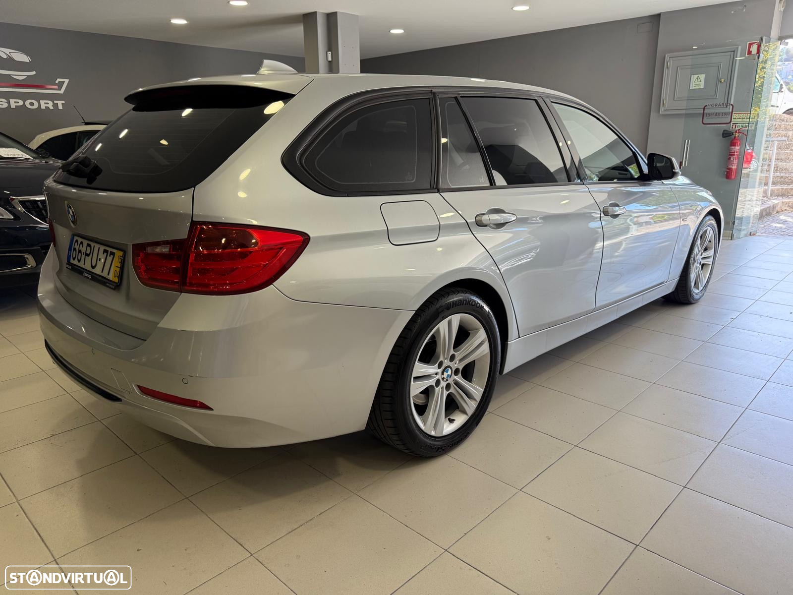 BMW 318 d Touring Auto Line Sport - 3