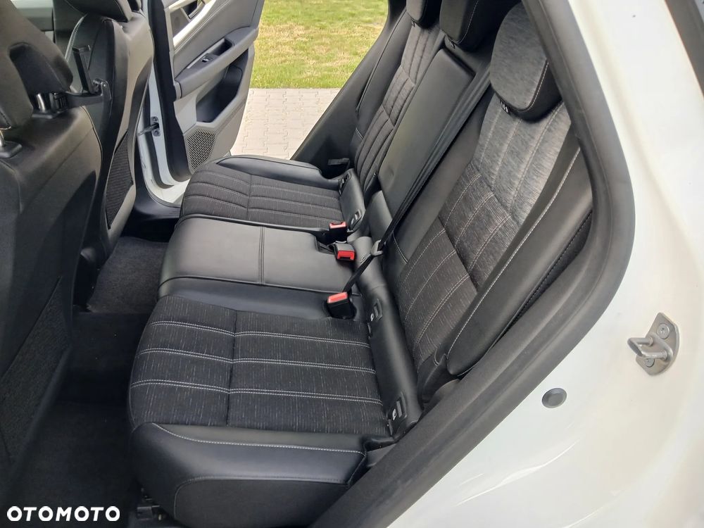Renault Austral 1.2 E-Tech Full Hybrid 200 Techno MMT - 24