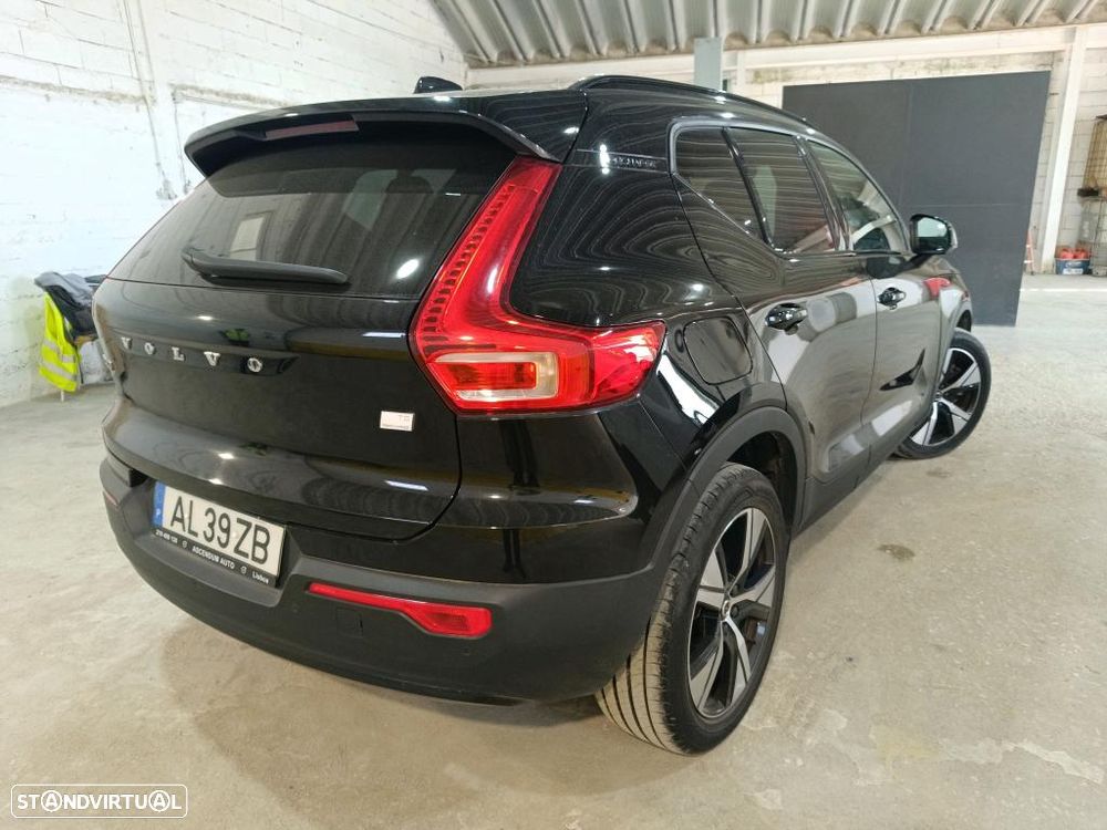 Volvo XC 40 1.5 T5 PHEV R-Design - 4
