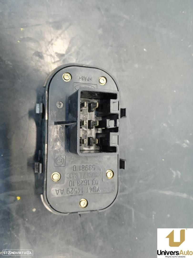 COMANDO ELEVADOR DE VIDRO FRONTAL ESQUERDO FORD FOCUS 2002 -YS4T14529AA - 2