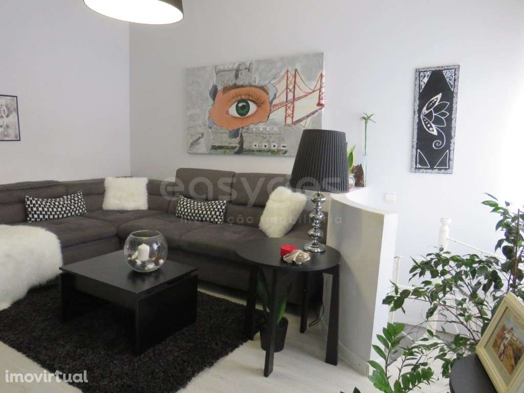 Apartamento T2+1 ao nível do rés do chão, em bom estado de conservação - Grande imagem: 3/28