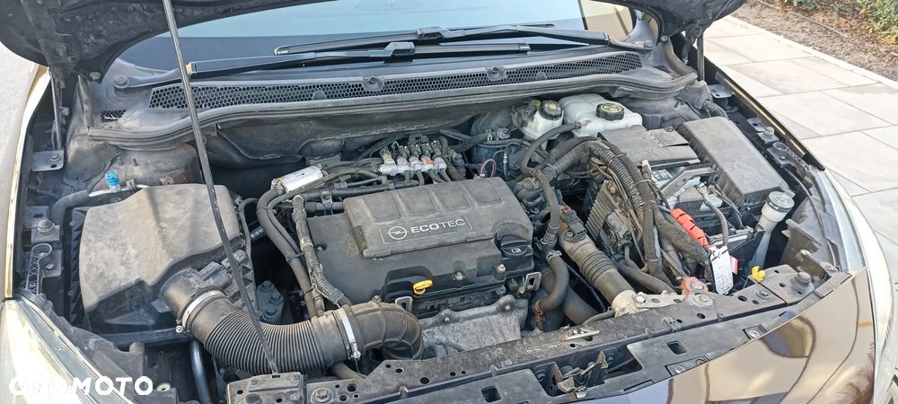 Opel Astra 1.4 T Enjoy - 5