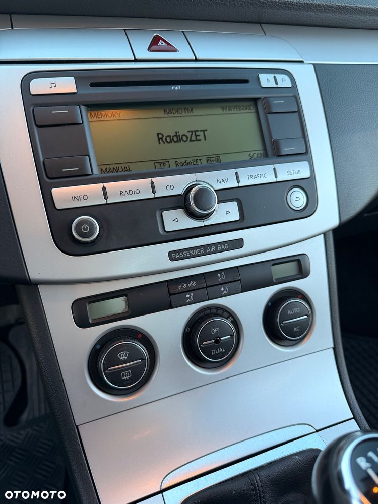 Volkswagen Passat 1.8 TSI Comfortline - 9