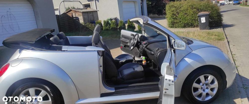 Volkswagen New Beetle - 21