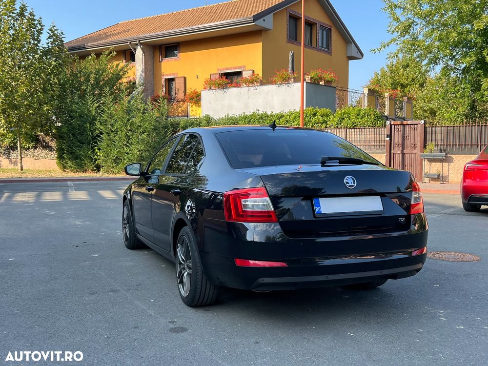 Skoda Octavia 2.0 TDI ELEGANCE DSG - 6